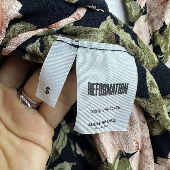 Reformation Dark Floral Wrap Dress Womens Small Deep V Whimsigoth Cottage Mini - Picture 10 of 13